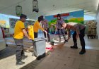 Polres Malang Perkuat Hubungan Harmonis melalui Aksi Bersih Vihara