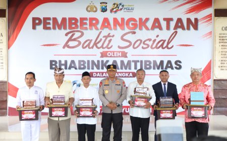 Ribuan Kitab Suci Dibagikan Kapolda Jatim Menjelang Hari Bhayangkara ke-80