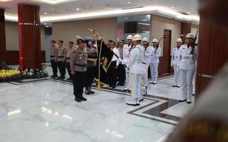 Jelang Hari Bhayangkara ke - 80 Polda Jatim Gelar Upacara Pemuliaan Nilai Luhur Tribrata