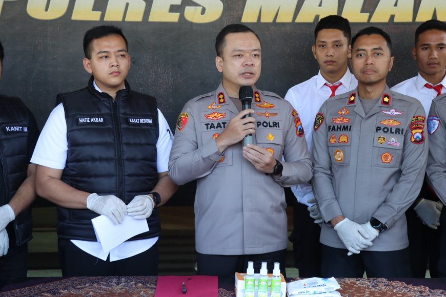 Polisi Amankan Dua Pemuda dan Barang Bukti Sajam saat Razia