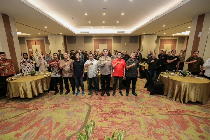 Ngopi Bareng Awak Media, Polda Jatim Perkuat Kemitraan dan Komunikasi