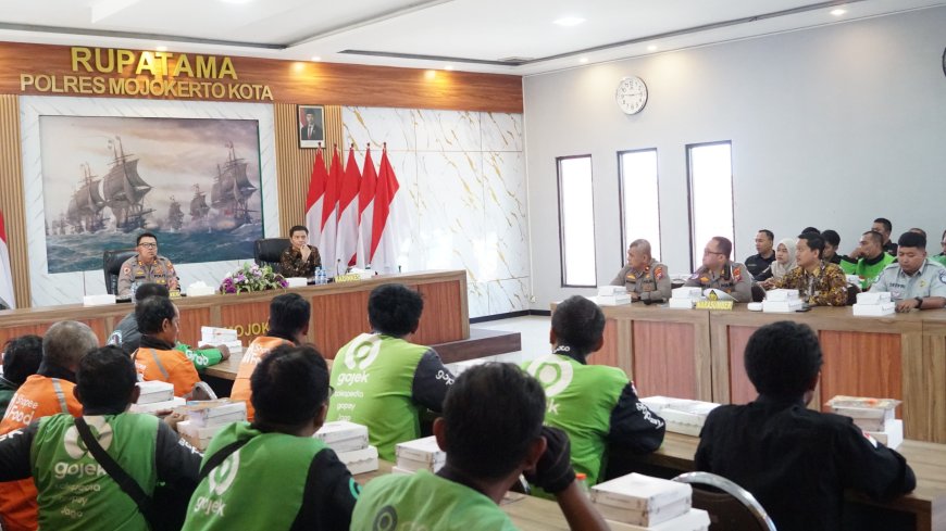 Polres Mojokerto Kota Bekali Driver Ojek Online Keterampilan PPGD untuk Penyelamat di Jalan